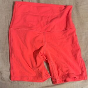 Lululemon Align 6” Shorts
Color: Lipgloss